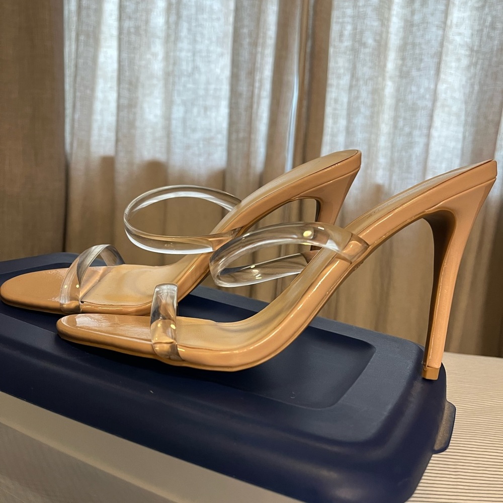 10 Nude Transparent Strappy Sandals with Patent Nude Heel and Insole